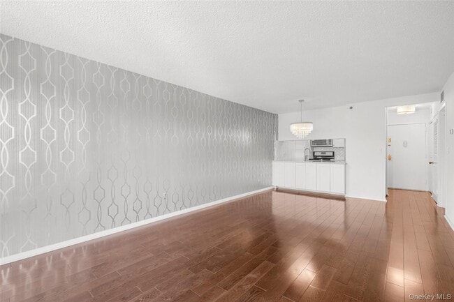 Building Photo - 25 Rockledge Ave