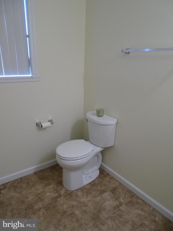 Building Photo - 10 Fairview Ave