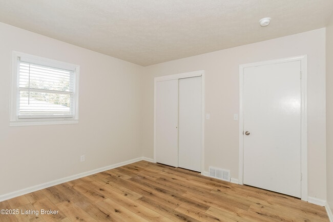 Building Photo - 1628 Greenland Park Cir