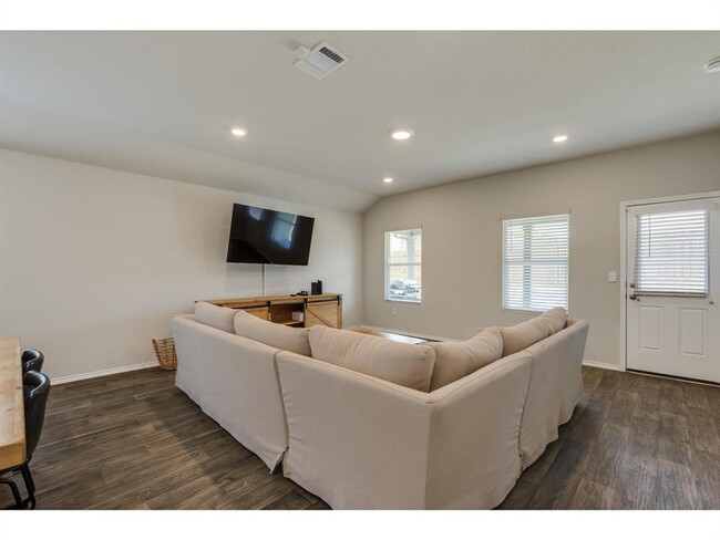 Building Photo - 5908 Xene Dr