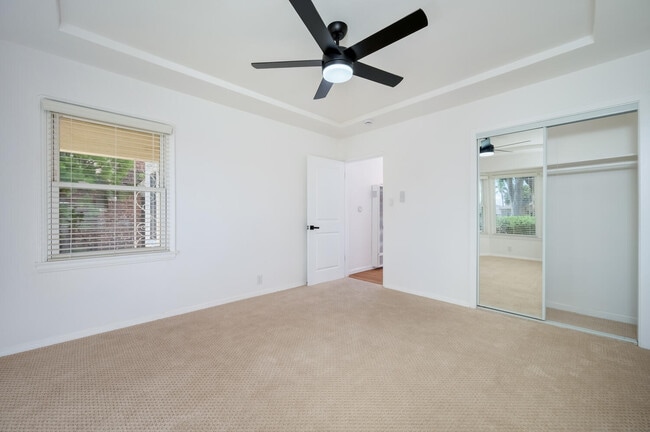 Building Photo - 8807 Cimarron St