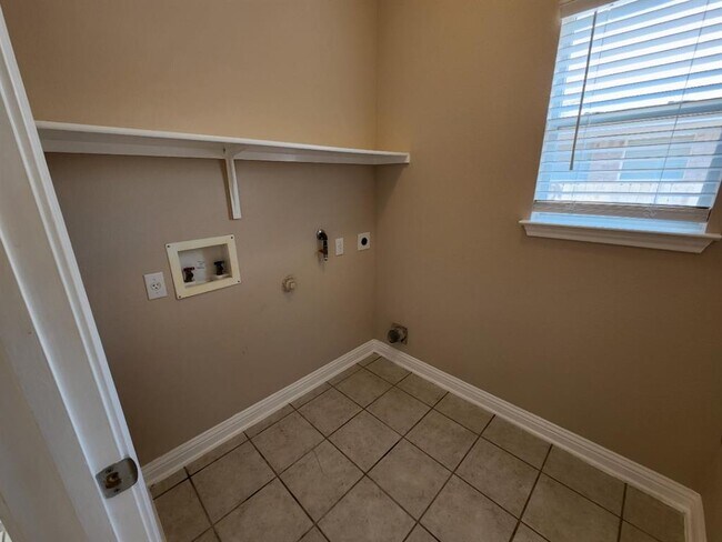 Building Photo - 3777 Gentle Winds Ln