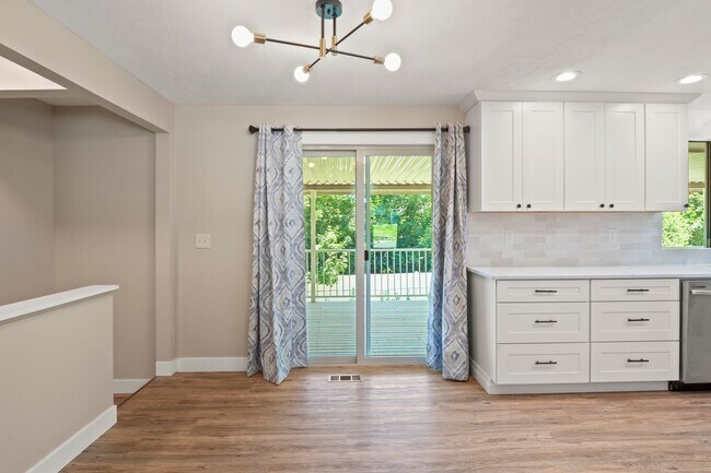 Building Photo - 4 Bed 3 Bath Home in Cul-de-sac with Massive 18X40 insulated shop