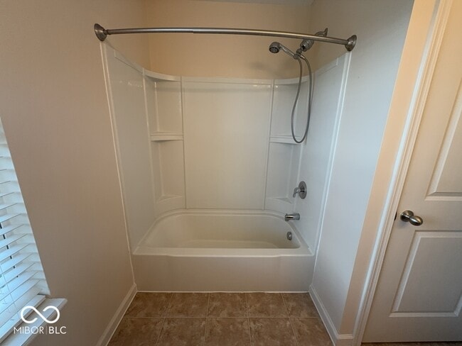 Building Photo - 5860 Crowley Pkwy