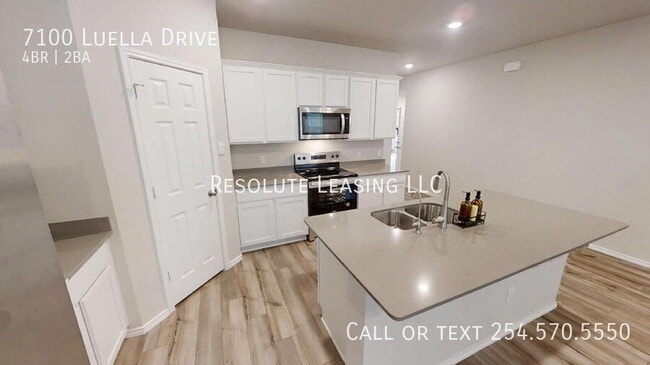 Building Photo - 7100 Luella Dr