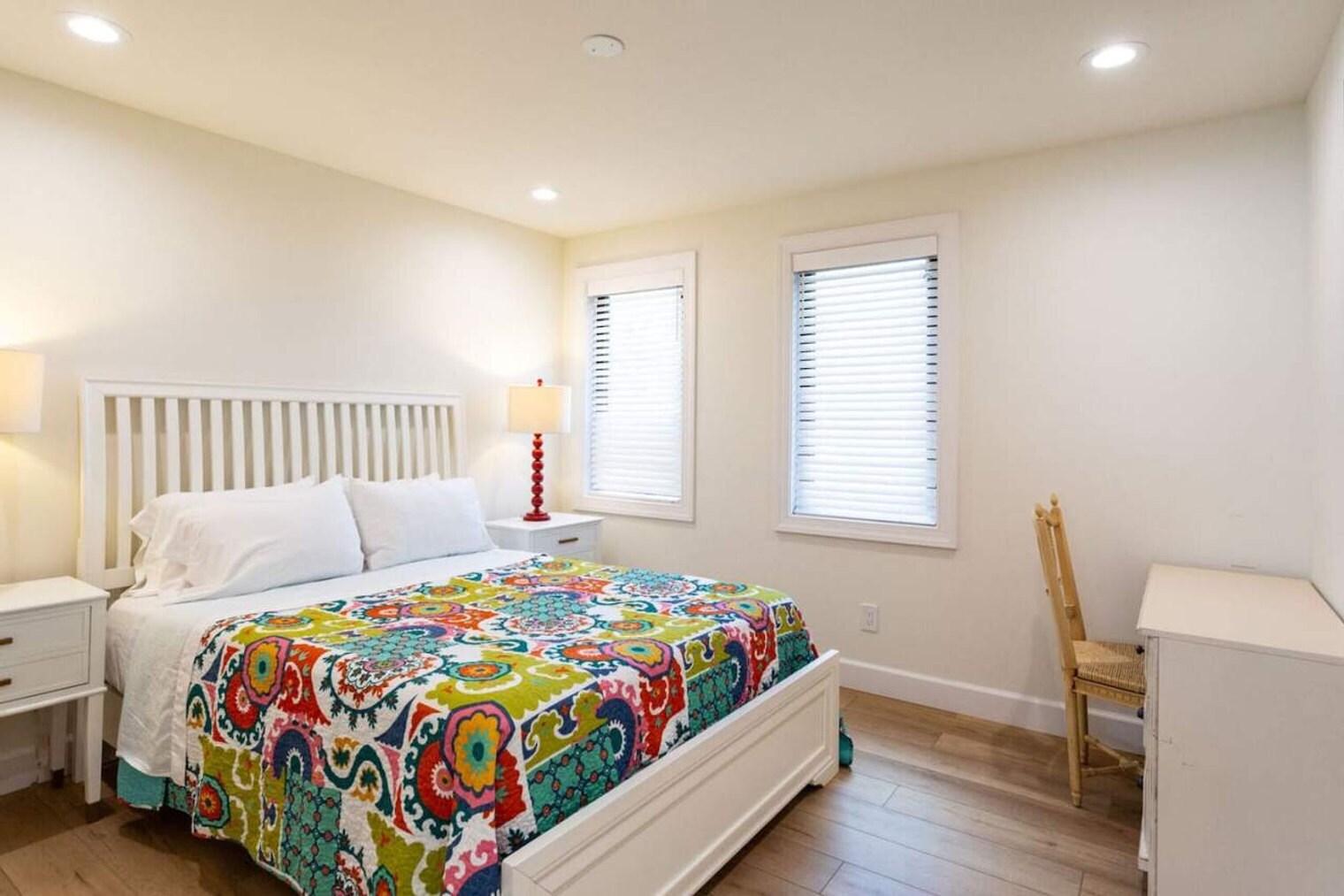 Building Photo - 588 111th Ave N