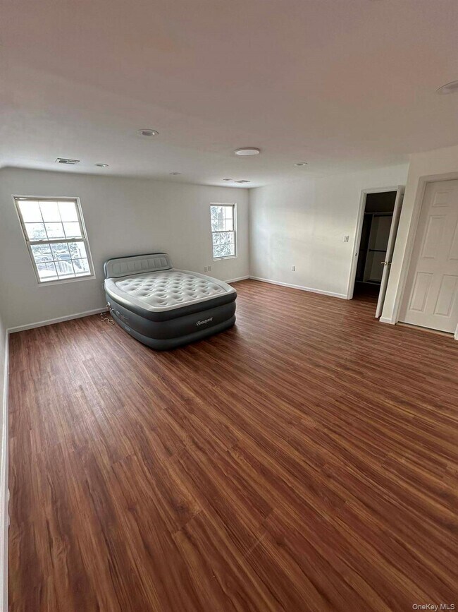 Building Photo - 134-14 159th St