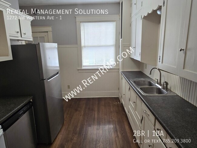 Building Photo - 1272 SW Western Ave