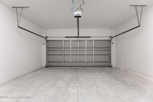 Building Photo - 195 Dayton Blvd