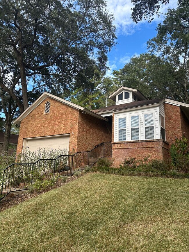 Building Photo - Killearn Pebble Creek HOA Community 2/2 Si...