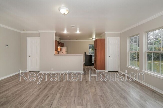 Building Photo - 829 Marjorie St