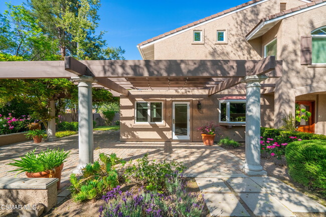 Building Photo - 3801 Mainsail Cir