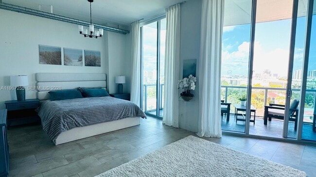 Building Photo - 3029 NE 188th St