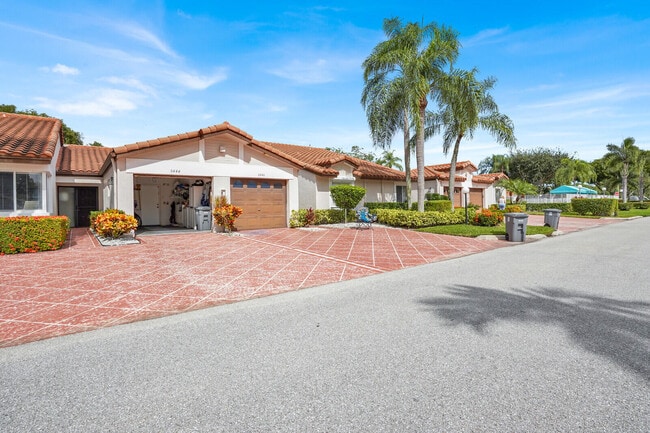 Building Photo - 6444 Mill Pointe Cir