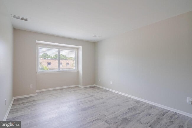 Building Photo - 7932 Silverada Pl
