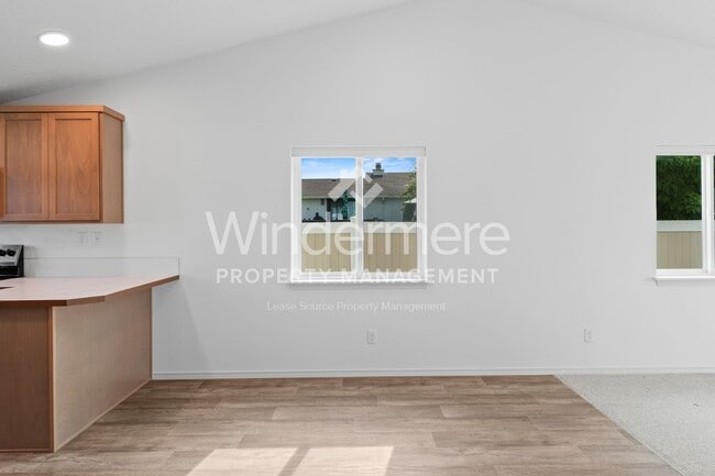 Building Photo - Welcome to the Spokane Valley