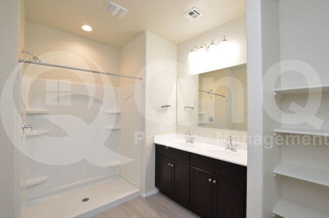 Building Photo - 4632 W Ginger Ave
