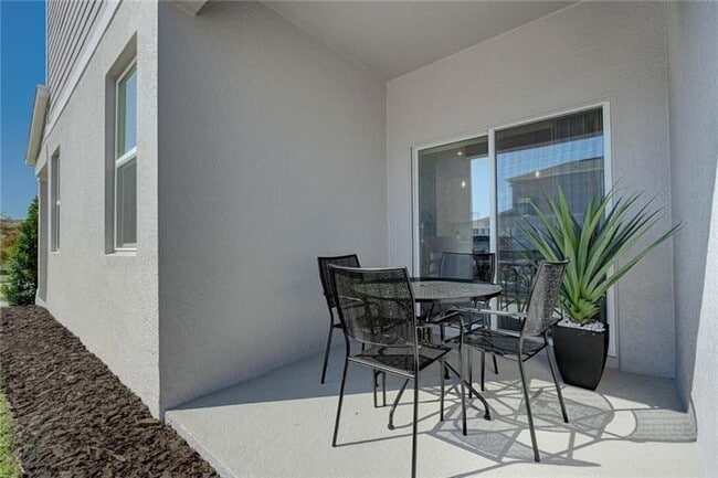 Building Photo - 3061 Cambridge Ml St