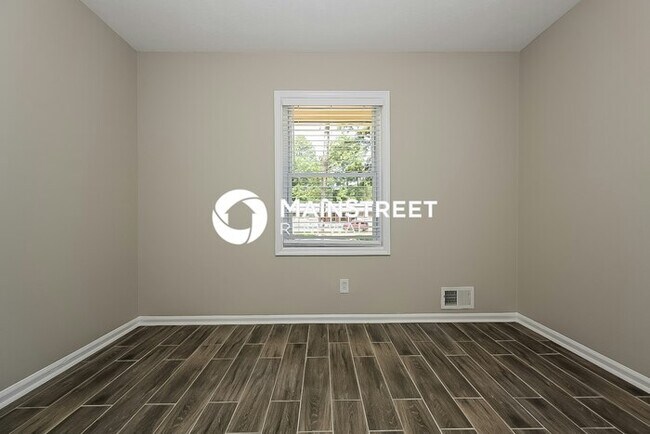 Building Photo - 3 Bedroom Pet-Friendly Home in McDonough, GA with Main Street Renewal