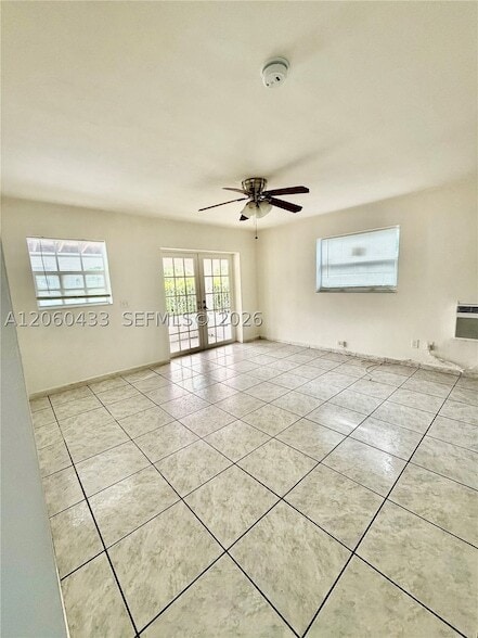 Building Photo - 6137 SW 20th Ct