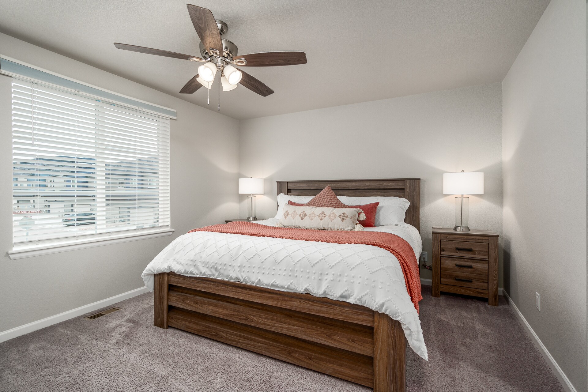 Building Photo - 1643 Rose Quartz Hts