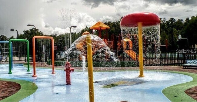 Building Photo - 4600 Yellowgold Rd W