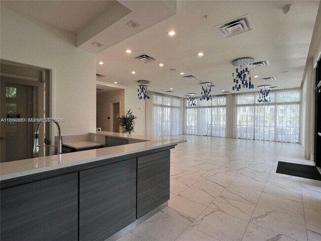 Building Photo - 8167 NW 41st St