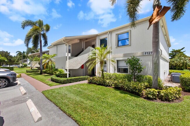 Building Photo - 12790 Briarlake Dr
