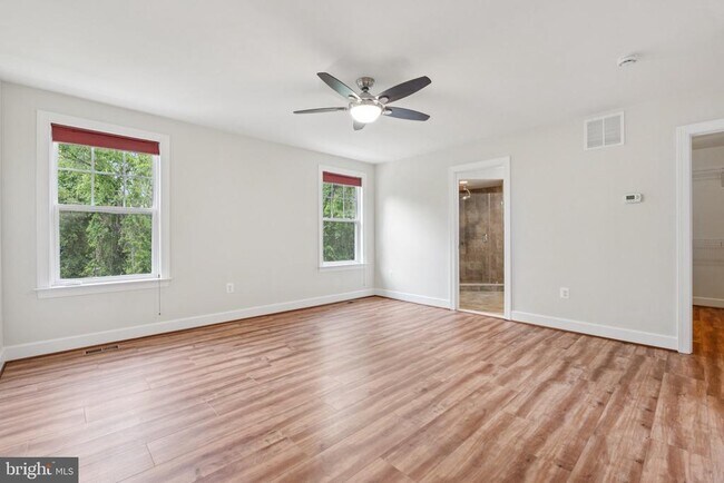 Building Photo - 10290 Greenspire Dr