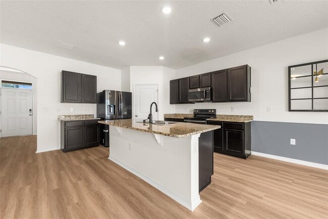 Building Photo - 8008 SW 62nd Ct
