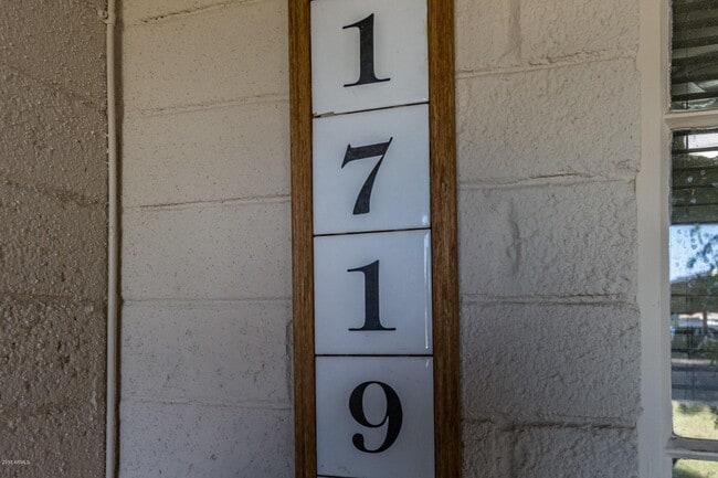 Building Photo - 1719 S El Camino Dr