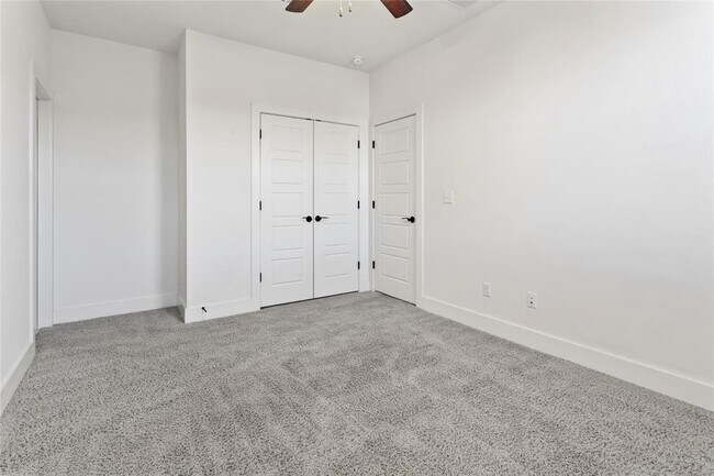 Building Photo - 9109 Moonstone Dr