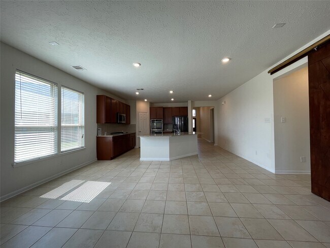 Building Photo - 5006 Pine Ridge Knoll Ct