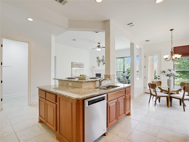 Building Photo - 2305 Gilia Dr