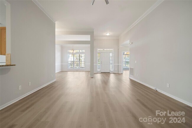 Building Photo - 20309 Northport Dr