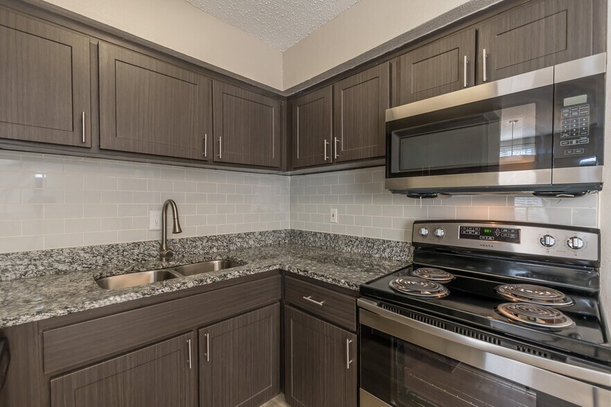 The Whitney 5555 Roswell Rd Atlanta GA 30342 Apartment Finder