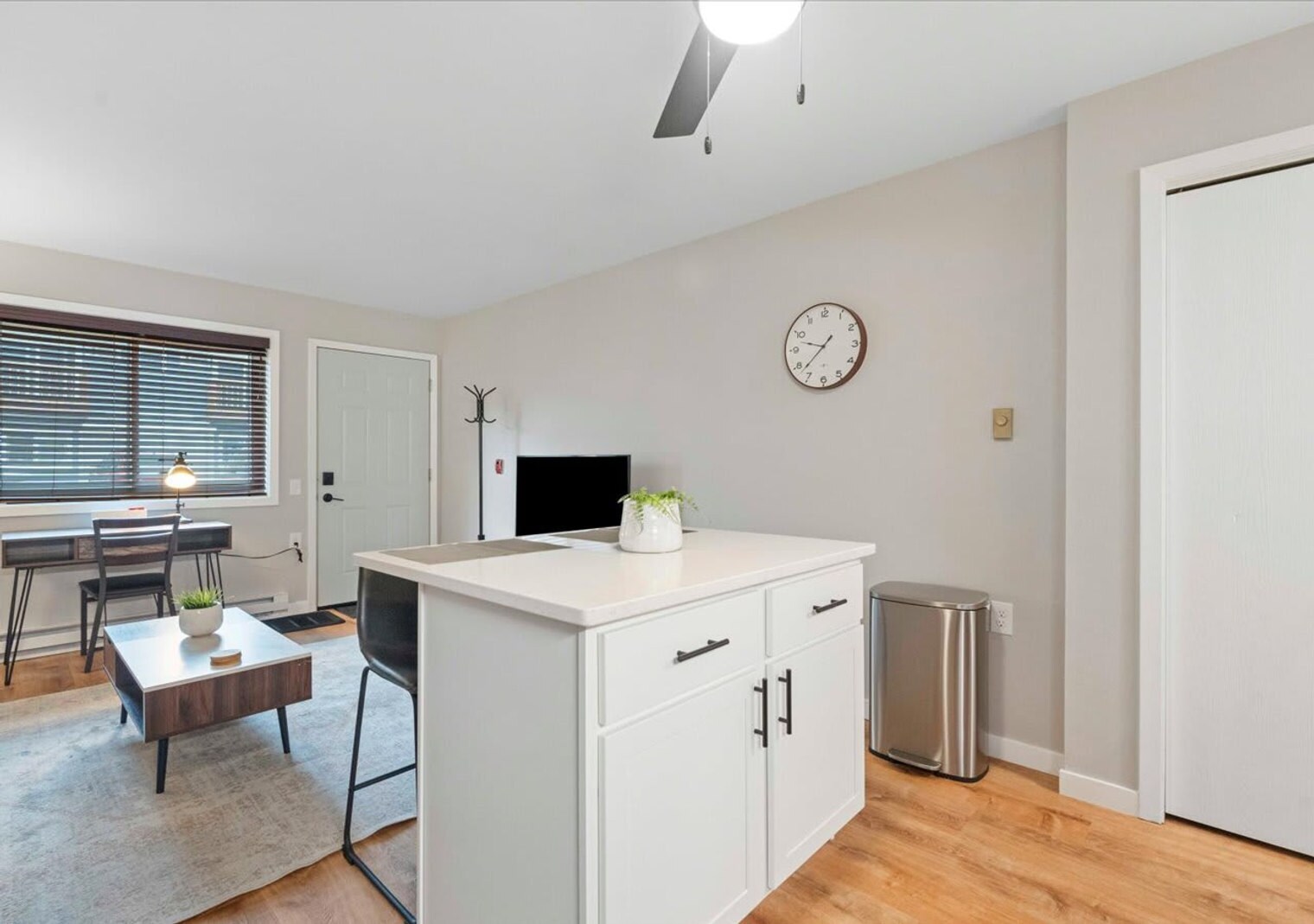 Building Photo - 1217 E Wilson St