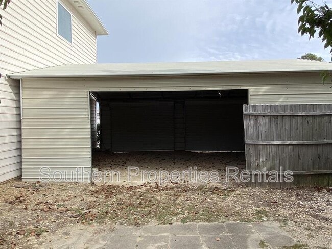 Building Photo - 109 Canyon Ct