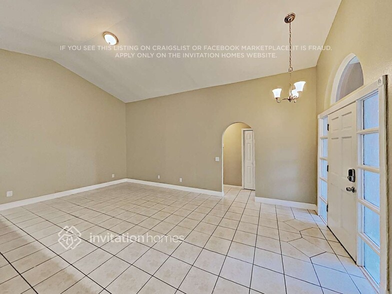 Building Photo - 738 Birgham Pl