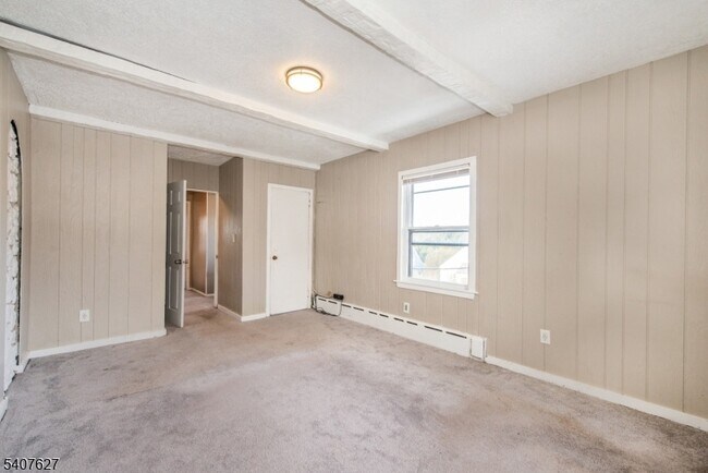 Building Photo - 106 Sadler Rd