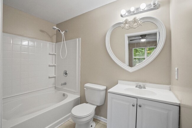 Building Photo - 5104 Fairington Ridge Cir
