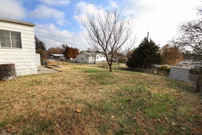 Building Photo - 1509 Bel Air Dr