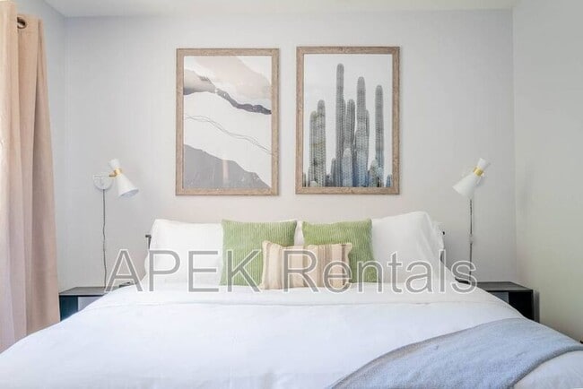 Building Photo - 79150 Ocotillo Dr