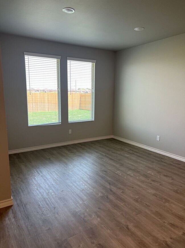 Building Photo - 3 Bedroom 2 bath New Construction Home is ...
