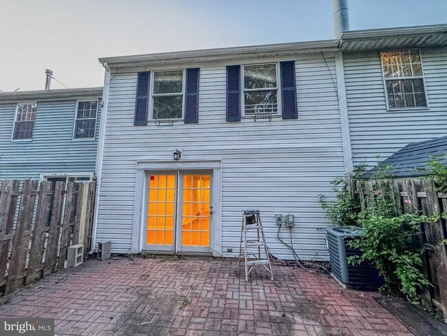 Building Photo - 117 Villa Knoll Ct