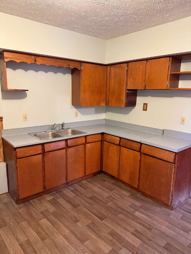 Building Photo - 1 Bedroom Apartment in Piffard – Available Immediately