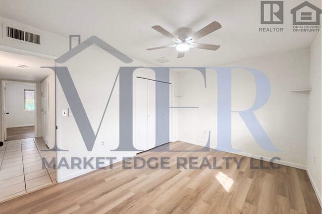 Building Photo - 2Bed/2Bath House in Sun City on Golf Course! Ready for Immediate Move-In!