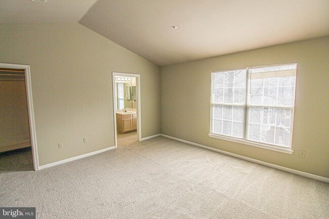 Building Photo - 13014 Shamrock Glen Dr