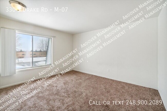Building Photo - 330 S Drake Rd