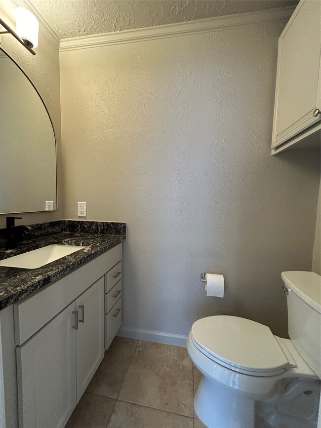 Building Photo - 7761 High Village Dr